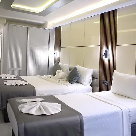 Hotel Amara Old & 3*