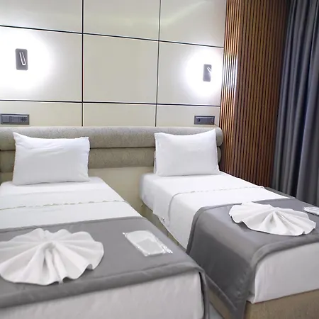 Amara Old & Hotell