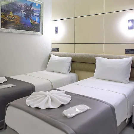 Hotell Amara Old & 3*
