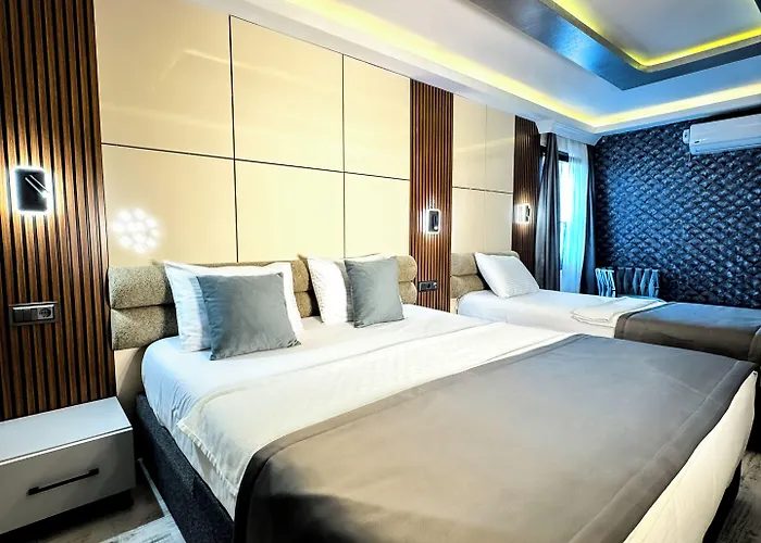 Amara Old & Отель