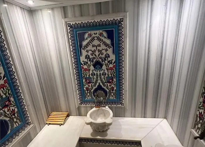 Отель Amara Old &