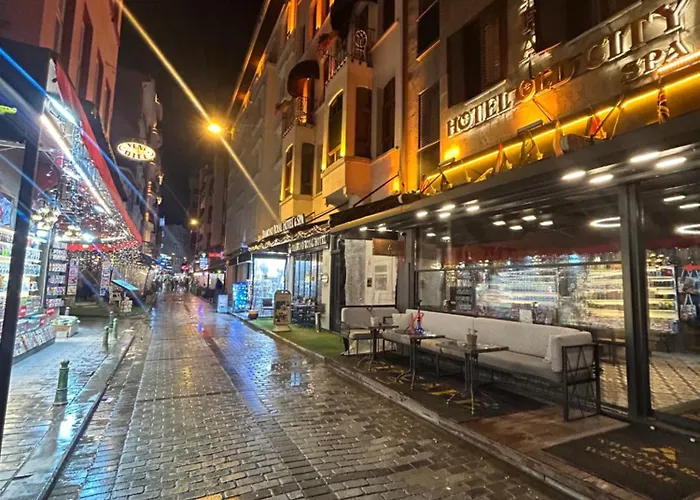 Отель Amara Old &